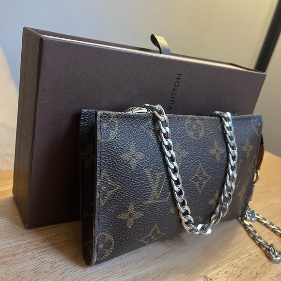 Authentic Louis Vuitton Monogram Bucket Pouch PM W Box/unbranded chain - Picture 9 of 14